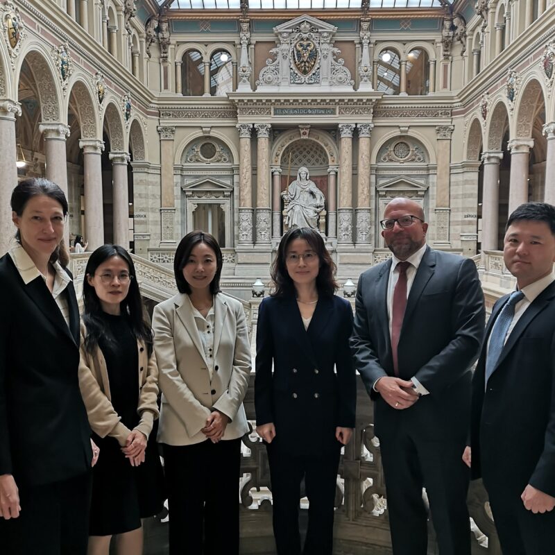  Arbeitsgespräch mit Vertretern der human rights planning division der südkoreanischen Generalstaatsanwaltschaft